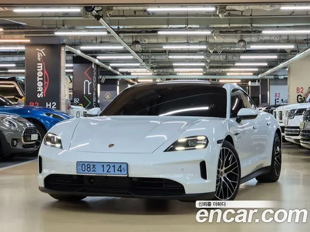 Porsche Taycan Base 4