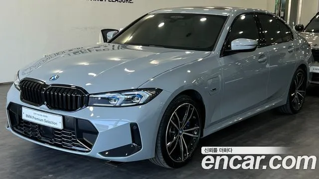 BMW 3-Series 330e M Sport