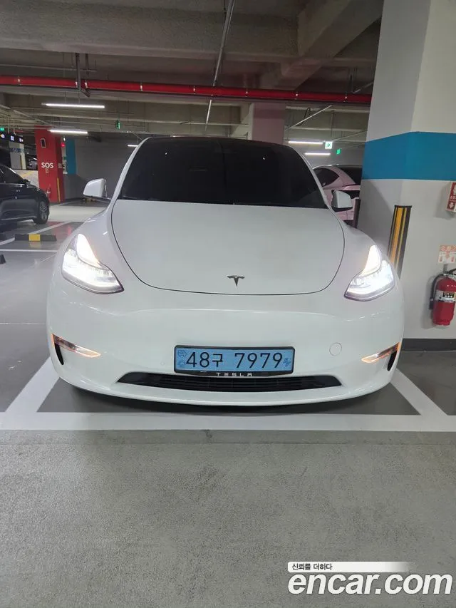 Tesla Model Y Long Range AWD