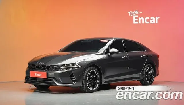 Kia K5 Signature