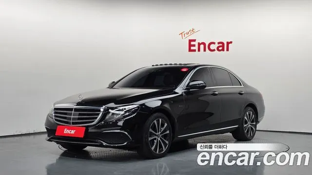 Mercedes-Benz E-Class E300e 4MATIC Exclusive