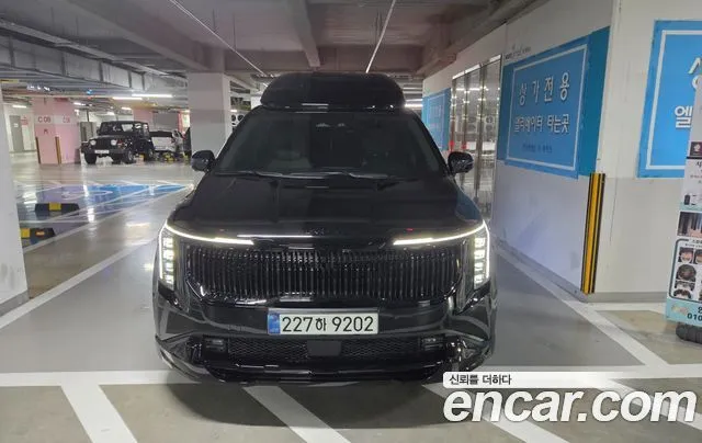 Kia Canival HEV 9-Seater Hi-Limousine