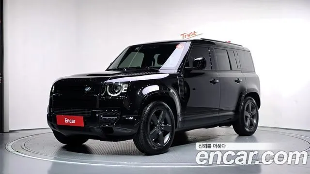 Land Rover Defender 110 P300 X-Dynamic SE