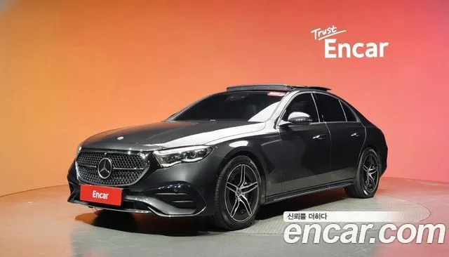 Mercedes-Benz E-Class E300 4MATIC AMG Line