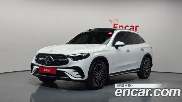 Mercedes-Benz GLC-Class GLC300 4MATIC AMG Line