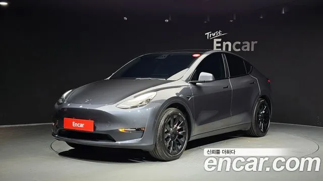 Tesla Model Y Standard Range RWD