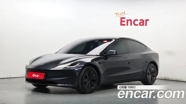 Tesla Model 3 RWD