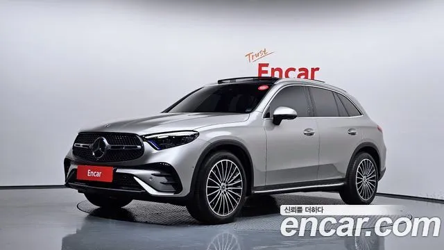 Mercedes-Benz GLC-Class GLC300 4MATIC AMG Line