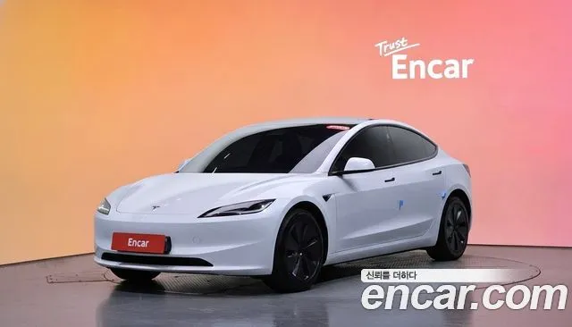 Tesla Model 3 RWD