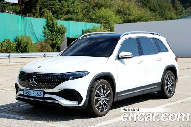 Mercedes-Benz EQB EQB300 4MATIC AMG Line