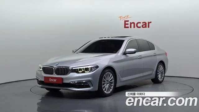 BMW 5-Series 520i Luxury