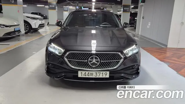 Mercedes-Benz E-Class E200 AMG Line