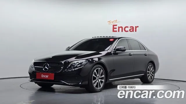 Mercedes-Benz E-Class E300 4MATIC Avnatgarde