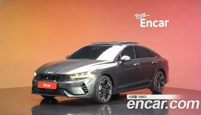Kia K5 Signature