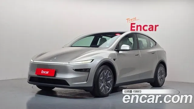 Tesla Model Y L Long Range AWD
