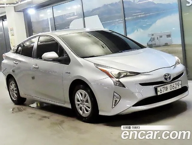 Toyota Prius 1.8 E