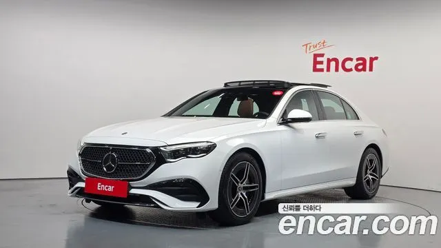 Mercedes-Benz E-Class E300 4MATIC AMG Line