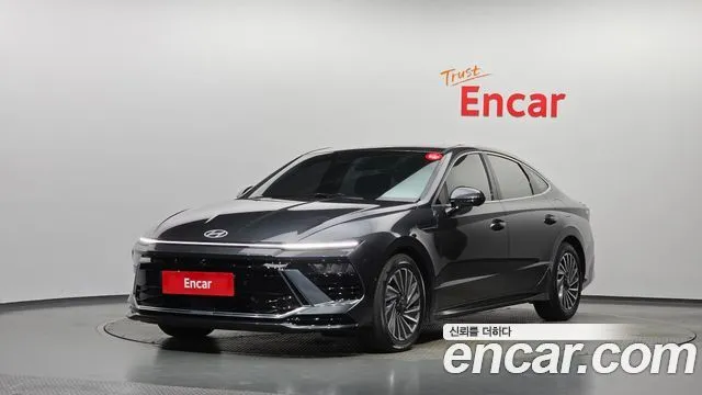 Hyundai Sonata Exclusive