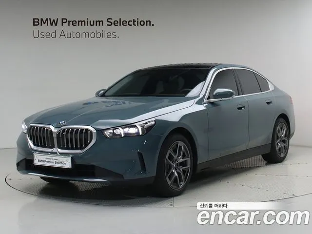 BMW 5-Series 520i