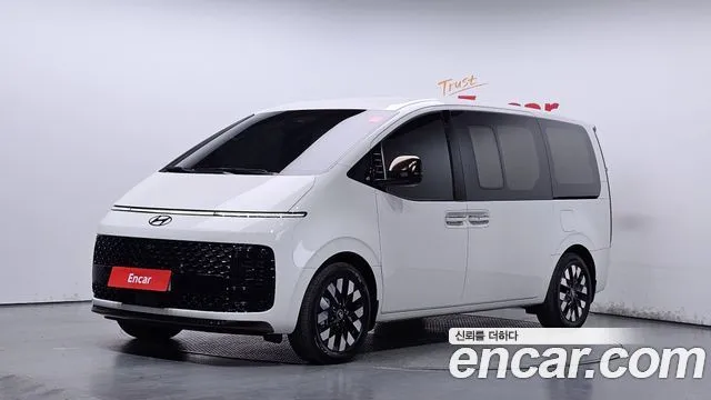 Hyundai Staria HEV 1.6 Lounge 9-Seater