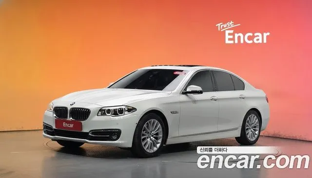 BMW 5-Series 528i xDrive Luxury