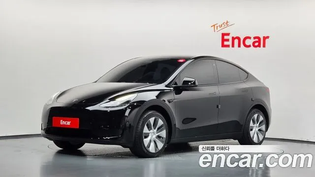 Tesla Model Y RWD