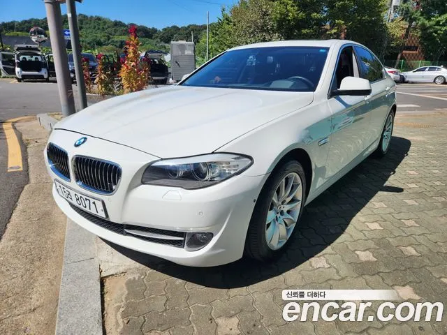BMW 5-Series 528i
