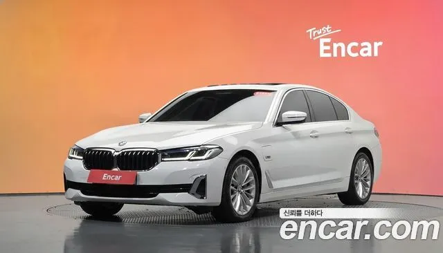 BMW 5-Series 530e Luxury