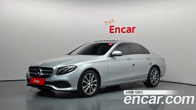 Mercedes-Benz E-Class E300 4MATIC Avnatgarde