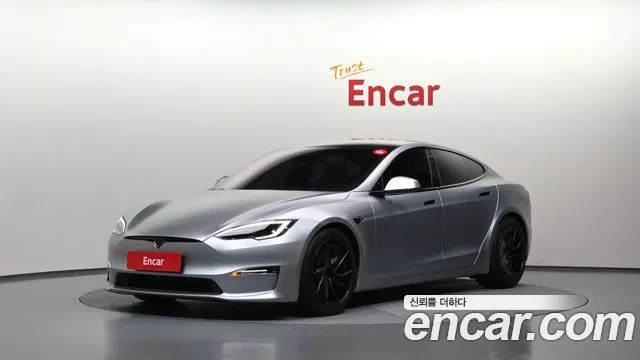 Tesla Model S AWD