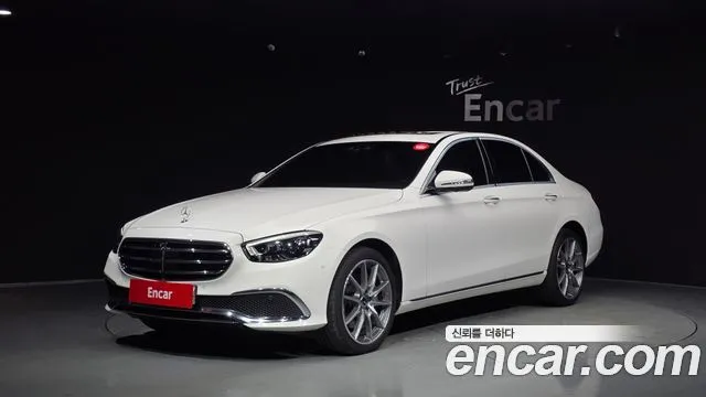 Mercedes-Benz E-Class E300e 4MATIC Exclusive