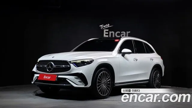 Mercedes-Benz GLC-Class GLC300 4MATIC AMG Line