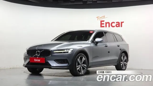 Volvo V60 T5 Pro AWD