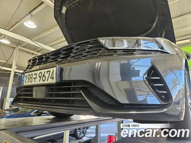Kia K5 Signature