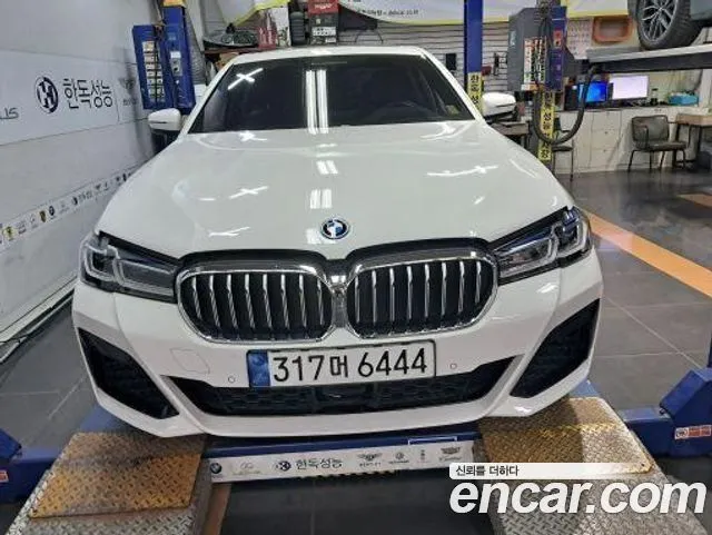 BMW 5-Series 530e M Sport
