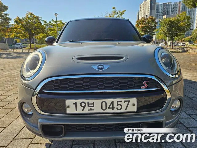 Mini Cooper 5Door HIGH