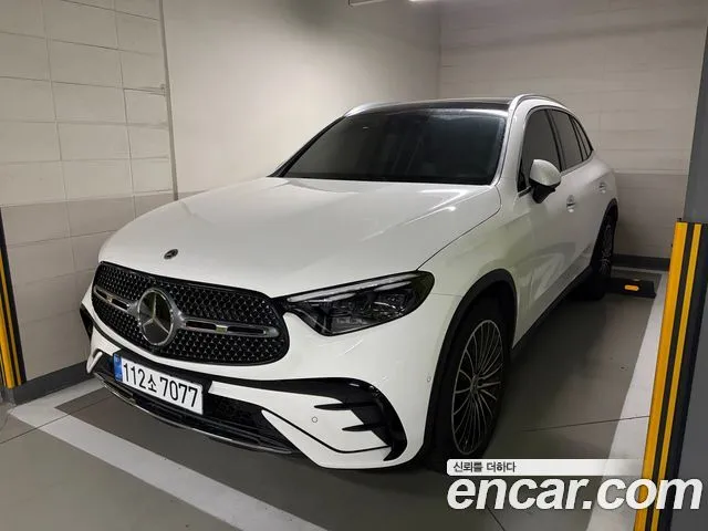 Mercedes-Benz GLC-Class GLC300 4MATIC AMG Line