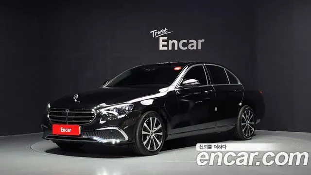 Mercedes-Benz E-Class E300e 4MATIC Exclusive