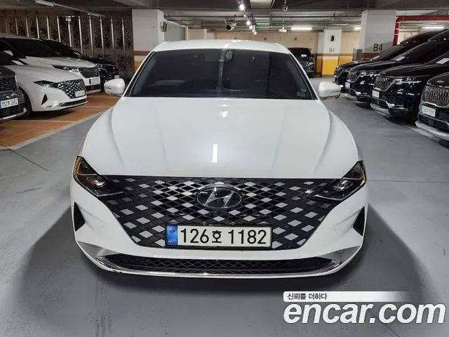 Hyundai Grandeur Le Blanc