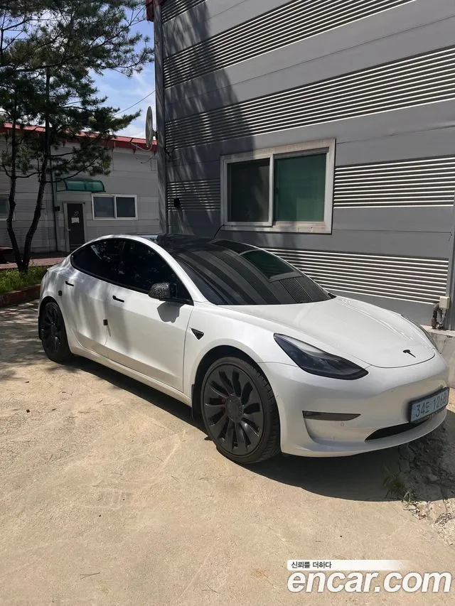 Tesla Model 3 Performance AWD