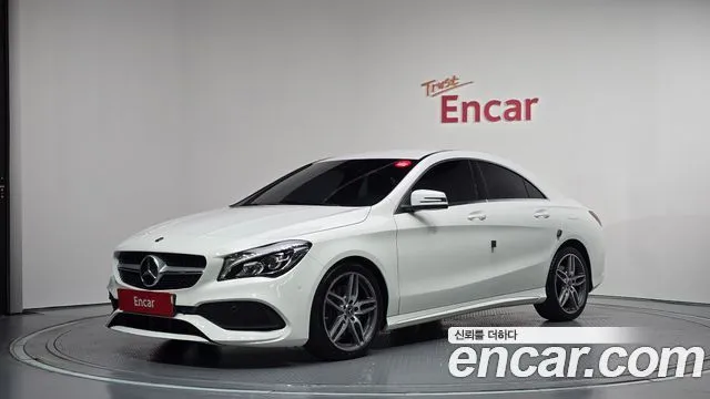Mercedes-Benz CLA-Class CLA220 AMG Line