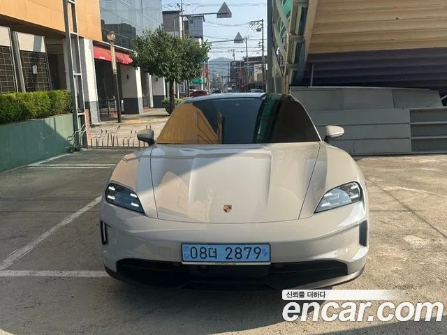 Porsche Taycan 4S