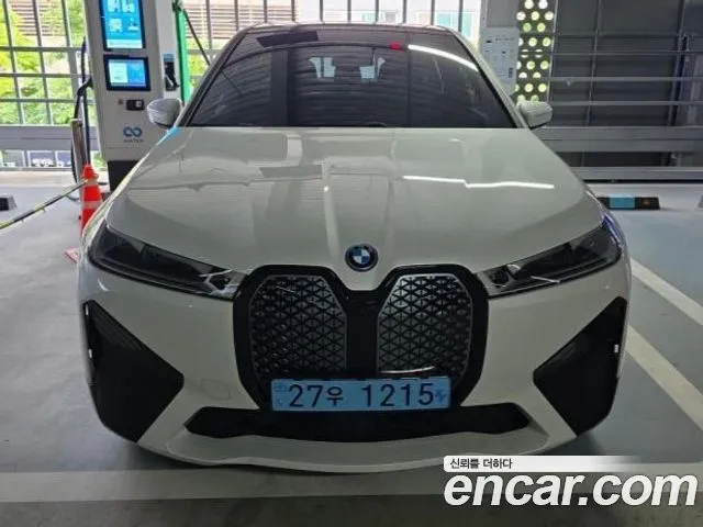 BMW iX xDrive50 Sports Plus