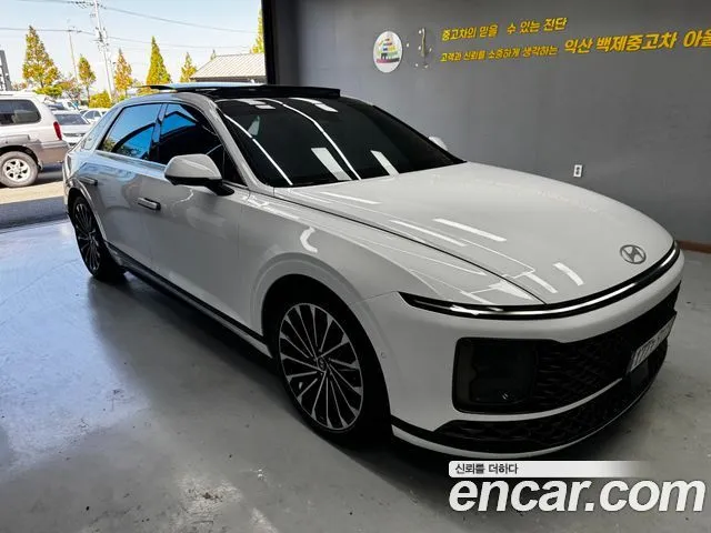 Hyundai Grandeur Calligraphy