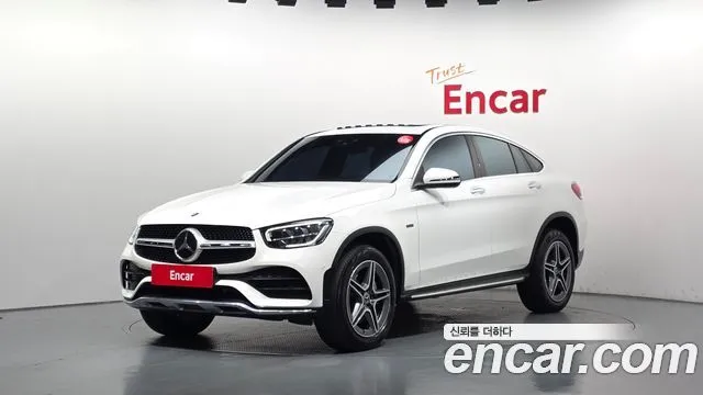Mercedes-Benz GLC-Class GLC300e 4MATIC Coupe