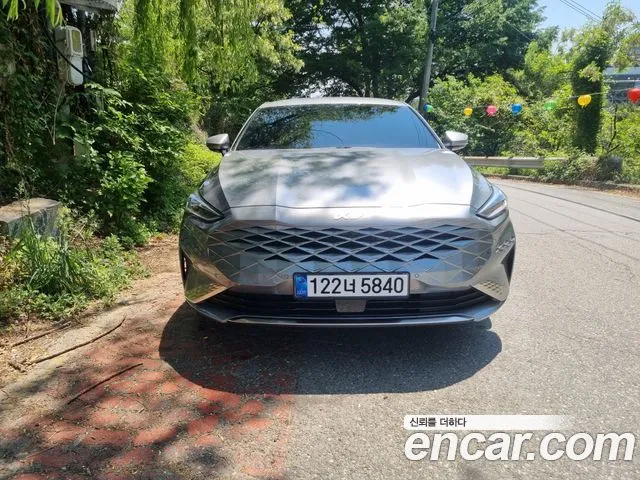 Kia K8 Signature
