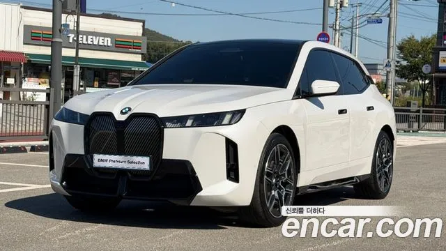 BMW iX xDrive45 M Sport