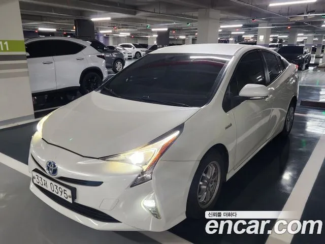 Toyota Prius 1.8 E