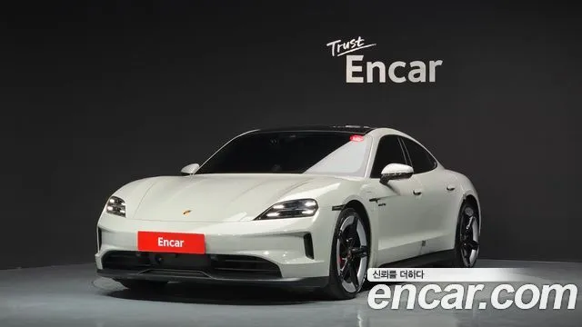 Porsche Taycan 4S