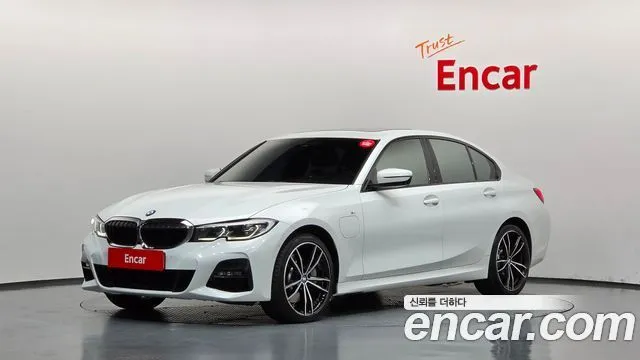 BMW 3-Series 330e M Sport
